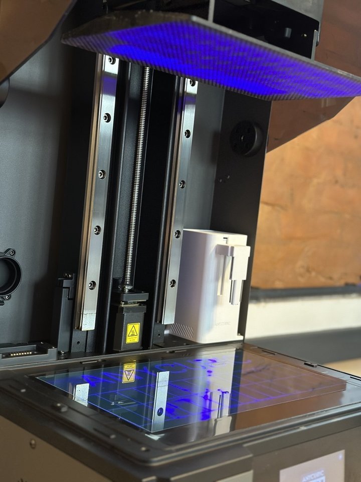 Anycubic Photon Mono M7 Max 的树脂自动补料模块